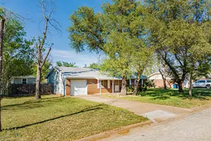 1304 Sycamore St, Breckenridge, TX 76424 - Photo 34