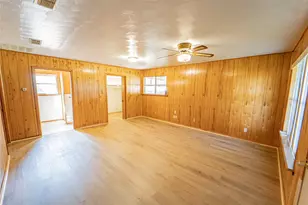 1304 Sycamore St, Breckenridge, TX 76424 - Photo 12