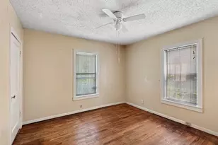 2831 W Clarendon Dr, Dallas, TX 75211 - Photo 10
