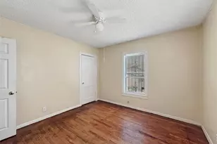 2831 W Clarendon Dr, Dallas, TX 75211 - Photo 8