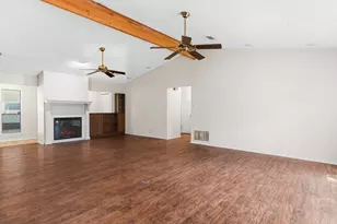 217 Colt Dr, Gainesville, TX 76240 - Photo 8
