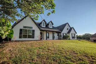 142 Lakeside Dr, Lipan, TX 76462 - Photo 2