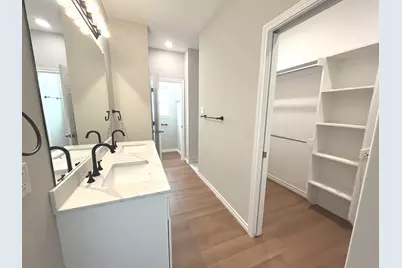 316 W James Street, Mabank, TX 75147 - Photo 16