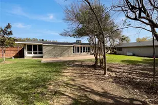 4106 Walnut Hill Ln, Dallas, TX 75229 - Photo 14