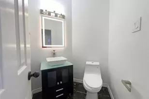 2406 Manchester Dr, Carrollton, TX 75006 - Photo 18