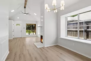 749 Red Oak Dr, Lewisville, TX 75067 - Photo 10