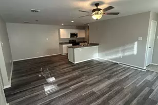 496 Canvas Ct, Crowley, TX 76036 - Photo 2