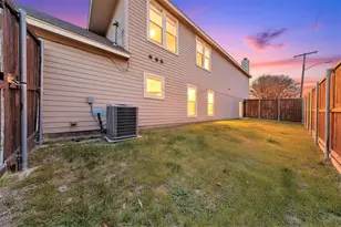 4801 Birchman Ave, Fort Worth, TX 76107 - Photo 32