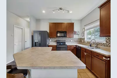 210 Silver Spur Drive, Waxahachie, TX 75165 - Photo 10