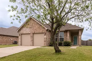 210 Silver Spur Dr, Waxahachie, TX 75165 - Photo 24