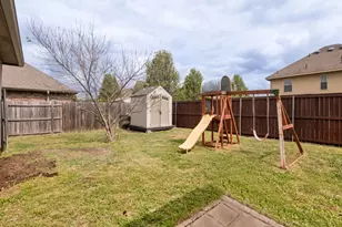 210 Silver Spur Dr, Waxahachie, TX 75165 - Photo 20