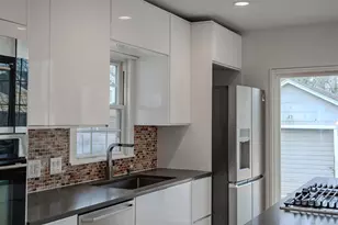 8927 Diceman Dr, Dallas, TX 75218 - Photo 10