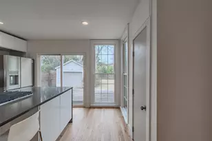 8927 Diceman Dr, Dallas, TX 75218 - Photo 10