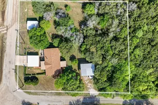 4505 Apple Tree Ct, Granbury, TX 76048 - Photo 4