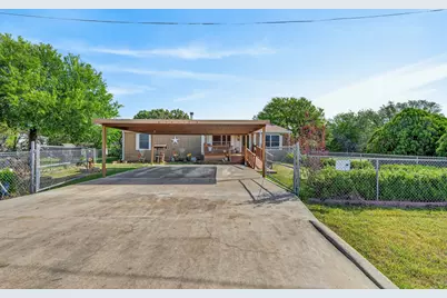 4505 Appletree Court, Granbury, TX 76048 - Photo 2