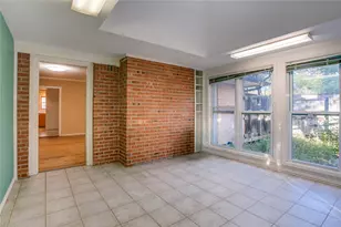 1439 Junior Dr, Dallas, TX 75208 - Photo 16