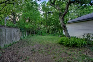 1439 Junior Dr, Dallas, TX 75208 - Photo 26