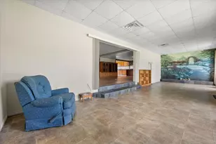 2101 Ridge View Dr, Cleburne, TX 76033 - Photo 10