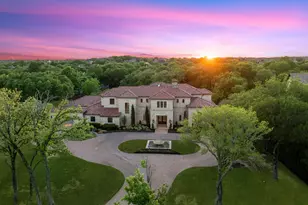 690 S Peytonville Ave, Southlake, TX 76092 - Photo 2