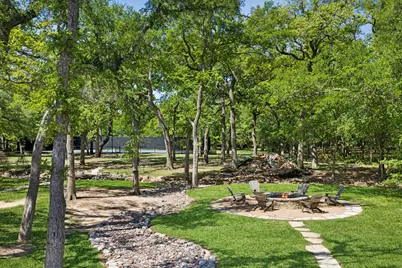 690 S Peytonville Avenue, Southlake, TX 76092 - Photo 32