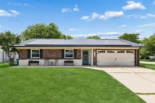 5437 Greenwood Way, North Richland Hills, TX 76180 - Photo 2