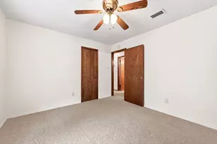 717 Steeplechase Dr, Bedford, TX 76021 - Photo 16