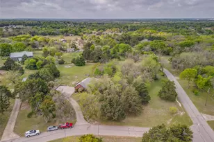 305 Cedar Hill Cir, Lowry Crossing, TX 75407 - Photo 28