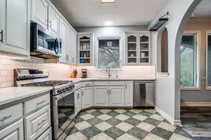 305 Cedar Hill Cir, Lowry Crossing, TX 75407 - Photo 10