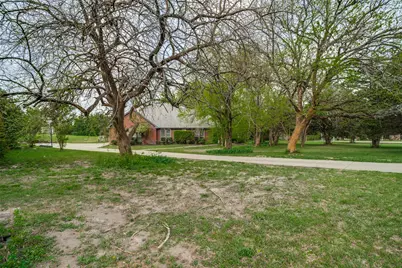 305 Cedar Hill Circle, Lowry Crossing, TX 75407 - Photo 4