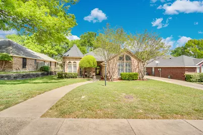 1105 Crestwood Court, DeSoto, TX 75115 - Photo 2