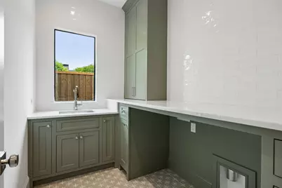 10128 Coppedge Lane, Dallas, TX 75229 - Photo 32
