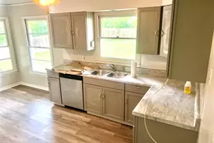 102 E Walker Ave, Temple, TX 76501 - Photo 10