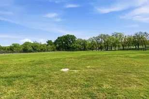 1101 Tanglewood Dr, Weatherford, TX 76087 - Photo 24