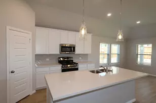 1013 Fairfax Ct, Crowley, TX 76036 - Photo 8