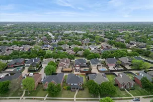 1104 Churchill Dr, Frisco, TX 75036 - Photo 2