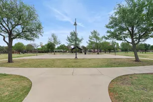1104 Churchill Dr, Frisco, TX 75036 - Photo 40