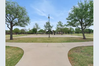 1104 Churchill Drive, Frisco, TX 75036 - Photo 38