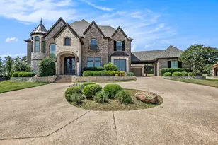 6909 Heritage Oaks Dr, Mansfield, TX 76063 - Photo 2