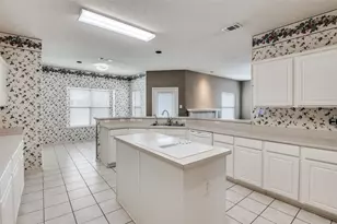 4562 Normandy Way, Grand Prairie, TX 75052 - Photo 8