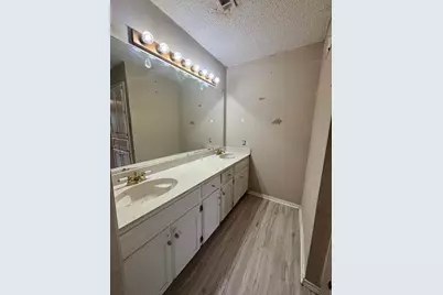1107 Rimcrest Drive, Arlington, TX 76017 - Photo 6