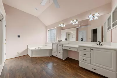 108 Hidden Oaks Drive, Waco, TX 76705 - Photo 14