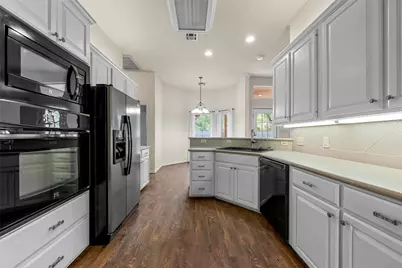 108 Hidden Oaks Drive, Waco, TX 76705 - Photo 8