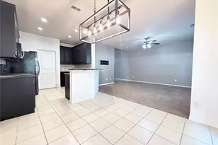 304 Basil St, Garland, TX 75040 - Photo 6