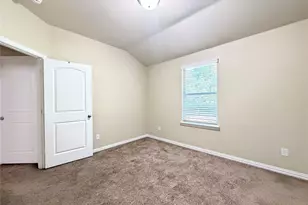 304 Basil St, Garland, TX 75040 - Photo 20