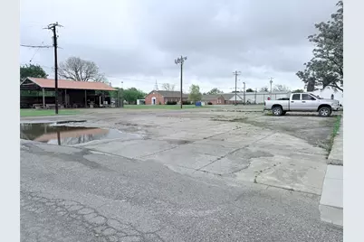 219 N Pearl Street, Trenton, TX 75490 - Photo 1