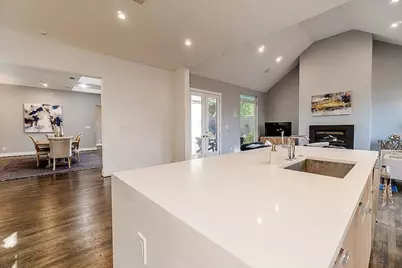 3942 Rochelle Drive, Dallas, TX 75220 - Photo 8