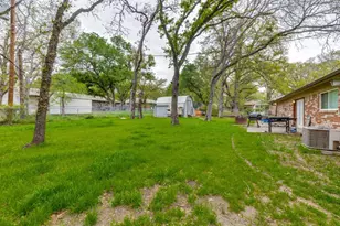 109 N Ash Ave, Azle, TX 76020 - Photo 24