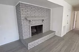 9804 Sophora Cir, Dallas, TX 75249 - Photo 6