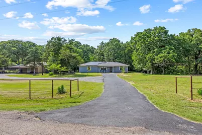 3602 Bent Oak Street E, Greenville, TX 75401 - Photo 2