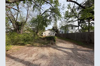 114 E Hull Street, Denison, TX 75021 - Photo 18